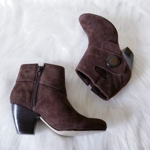Ditto by VanEli Ankle Brown Suede Boots